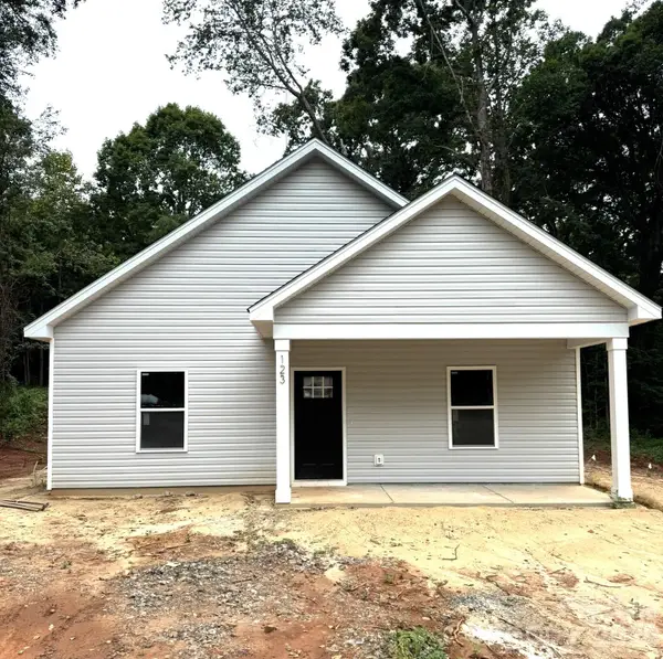 123 Kingswood Drive, Statesville, NC 28625