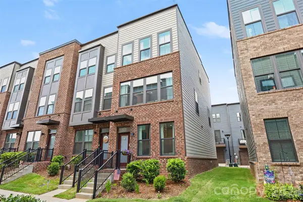 1018 Simcoe Lane, Charlotte, NC 28217