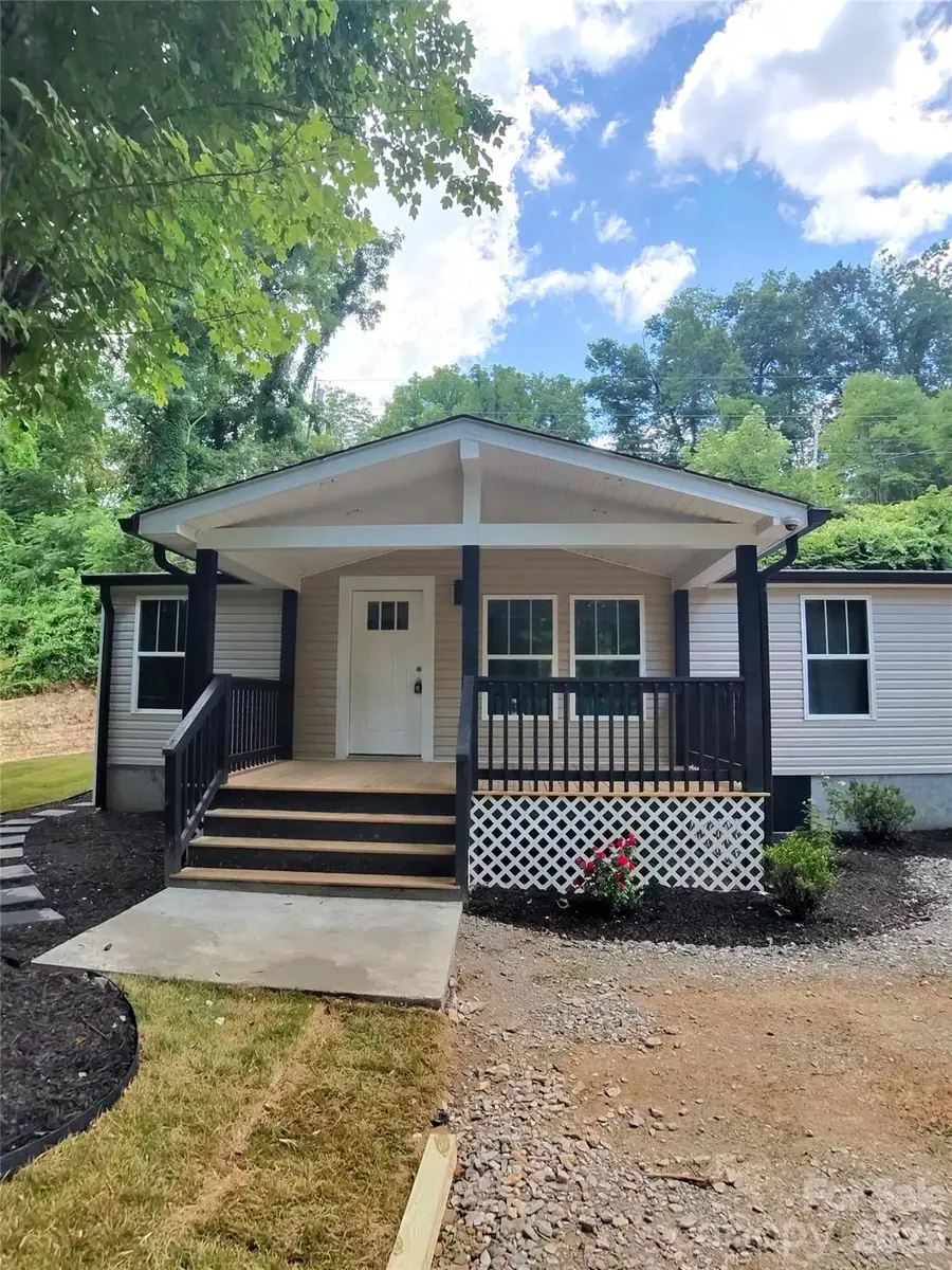 64 P J Drive, Waynesville, NC 28786 - #2