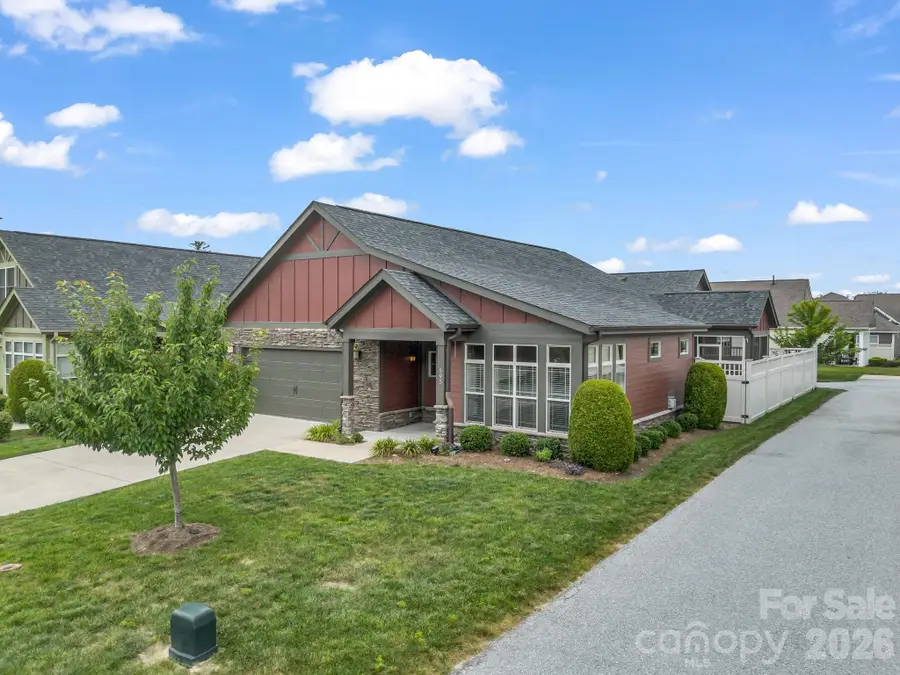 595 Summerfield Place, Flat Rock, NC 28731 - #2