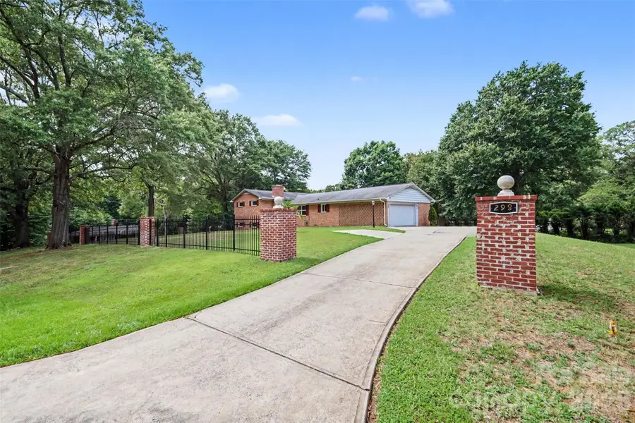 298 Enwood Drive, Charlotte, NC 28214 - #2