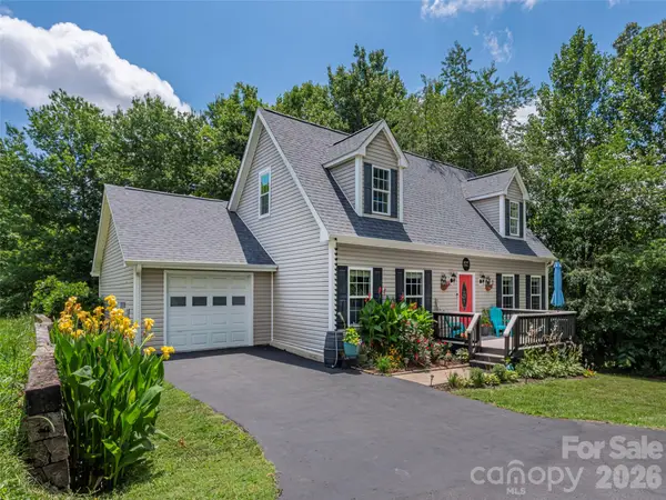 527 East Street, Candler, NC 28715