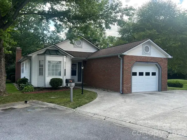 313 Somerton Court, Hendersonville, NC 28791