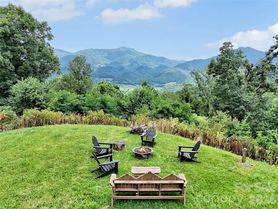 1231 Grandeur Heights, Clyde, NC 28721 - #2