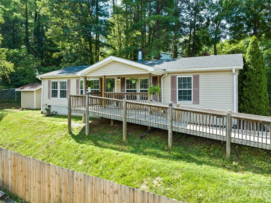26 Cedar Street, Canton, NC 28716 - #3
