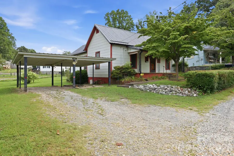 209 Virginia Avenue, Marion, NC 28752 - #2