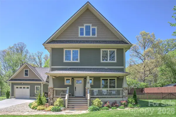 6 Hamlet Street, Black Mountain, NC 28711