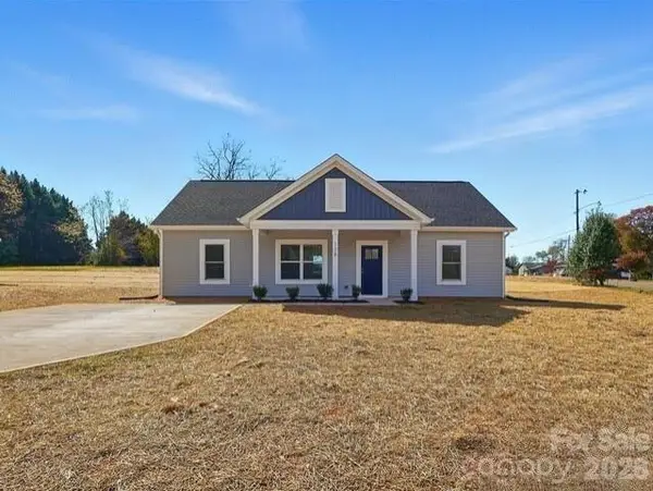 7588 Sarah Drive, Denver, NC 28037