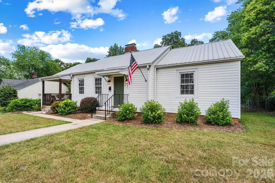 1252 11th Street, Hickory, NC 28601 - #2