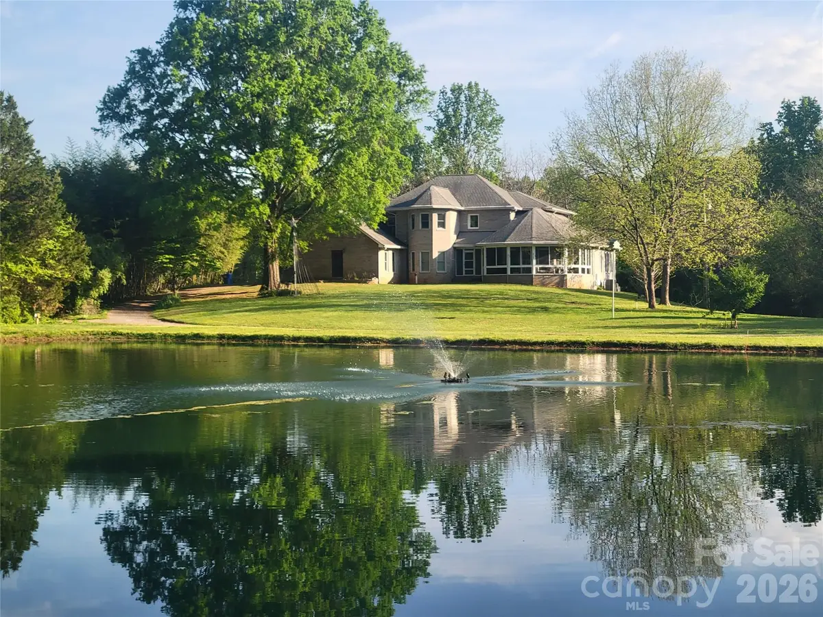 176 Eeb Lane, Statesville, NC 28625 - #1