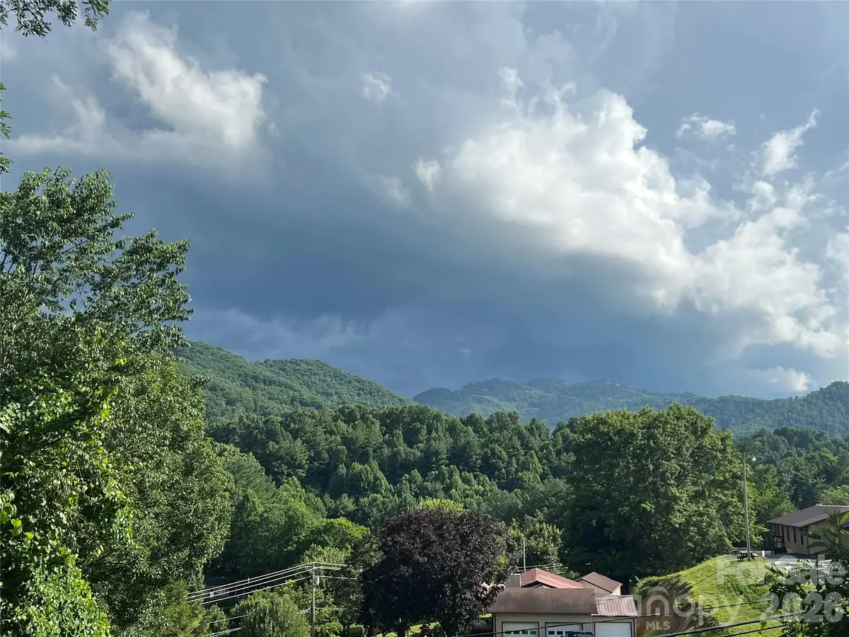 530 West Side Road, Burnsville, NC 28714 - #1