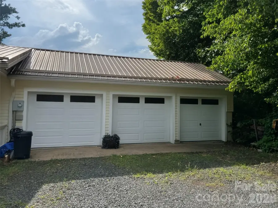 530 West Side Road, Burnsville, NC 28714 - #3