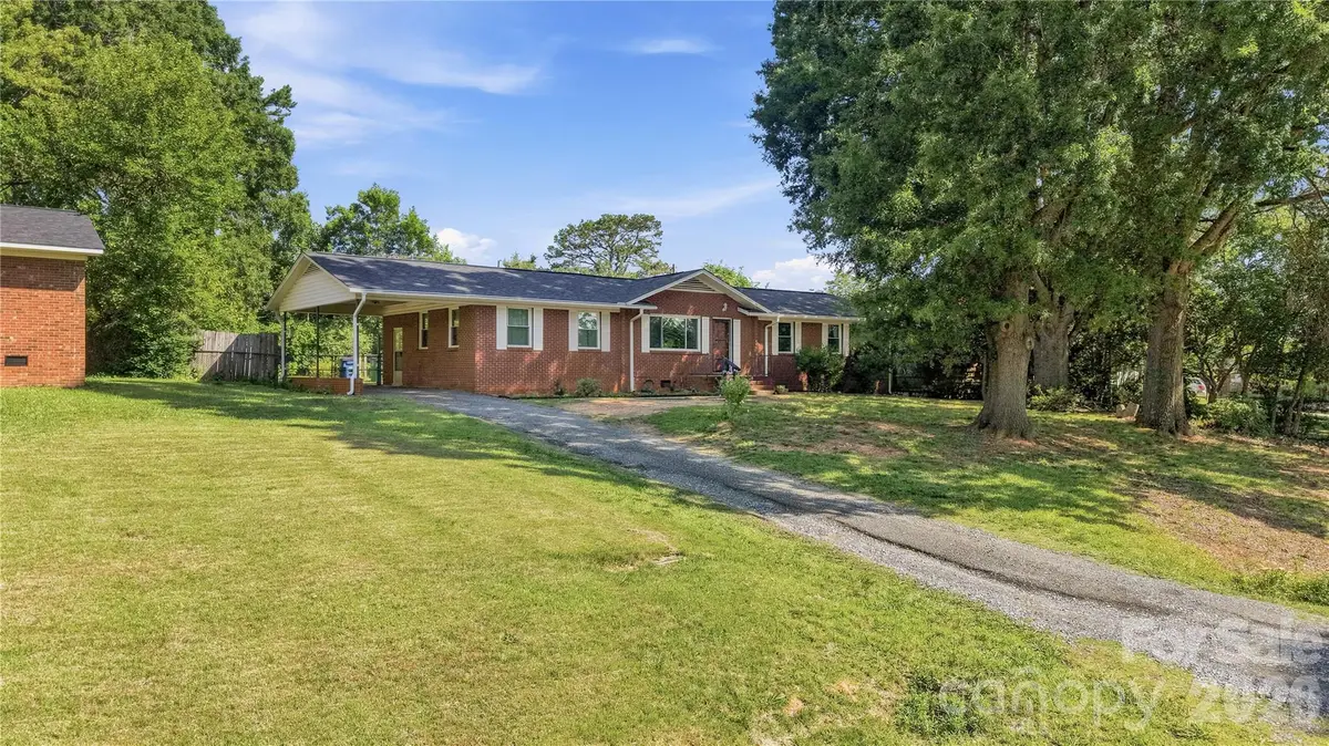323 Meadowbrook Drive, Matthews, NC 28104 - #1