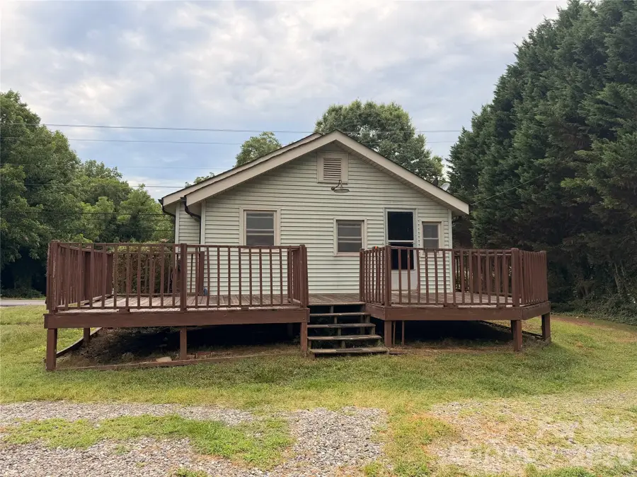 2475 Shelton Avenue, Statesville, NC 28677 - #3
