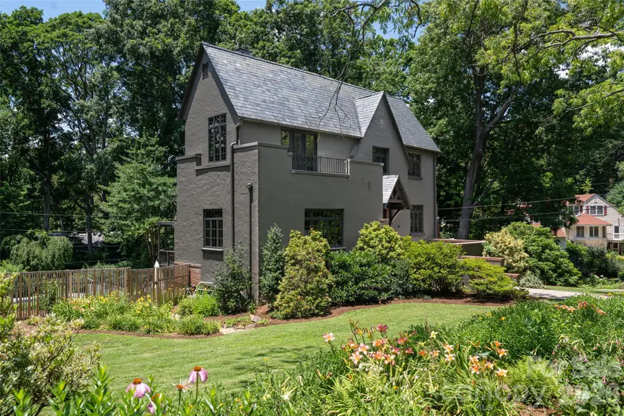 21 Lynwood Road, Asheville, NC 28804 - #2