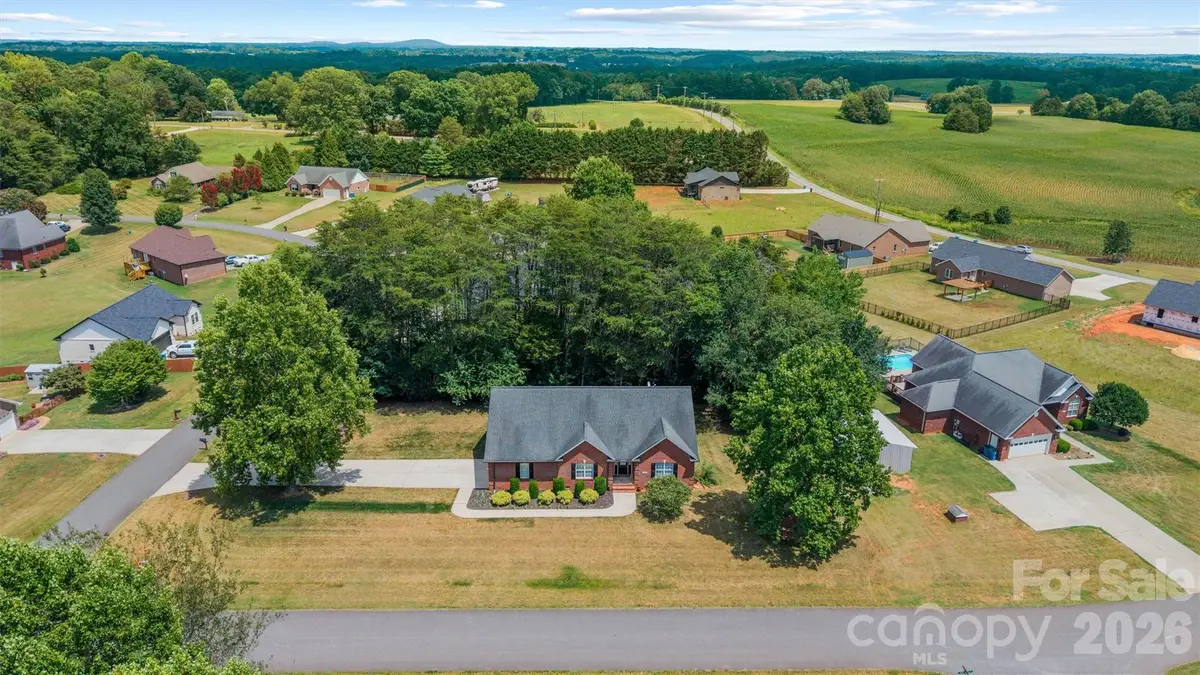 3656 Woodgreen Drive, Lincolnton, NC 28092 - #1