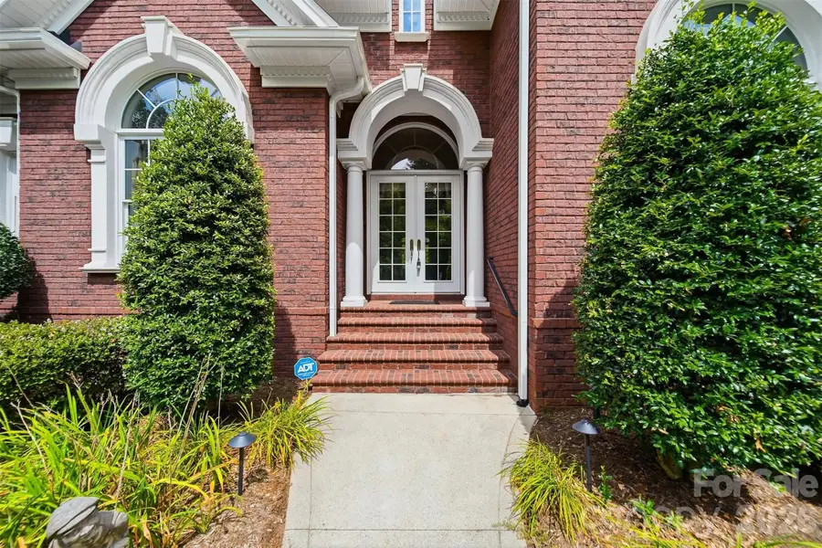 3745 Pinecrest Drive Ne, Hickory, NC 28601 - #3