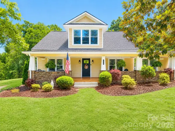708 N Grove Street, Lincolnton, NC 28092