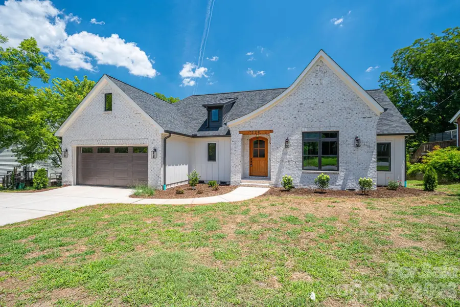 526 N Aspen Street, Lincolnton, NC 28092 - #3