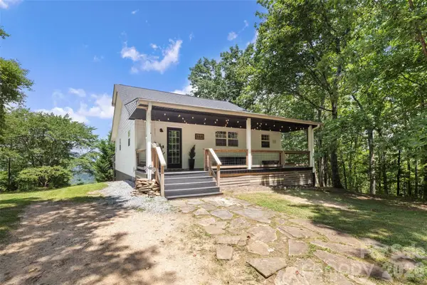 354 Boulder View Drive, Flat Rock, NC 28731