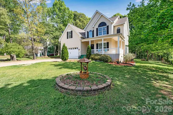 6208 Neptune Drive, Denver, NC 28037