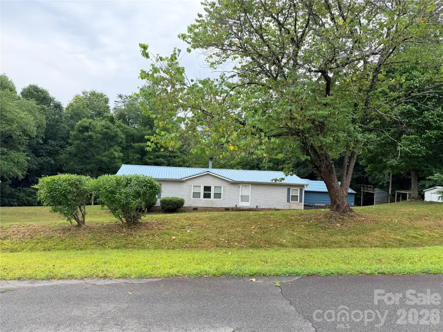 4851 Mounira Avenue, Hickory, NC 28602 - #2