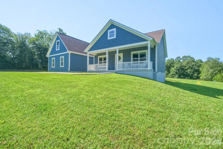 3154 NE 43rd Avenue, Hickory, NC 28601 - #3