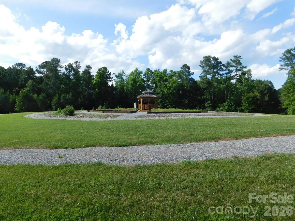 139 W Settings Boulevard Nw #106, Valdese, NC 28690 - #1