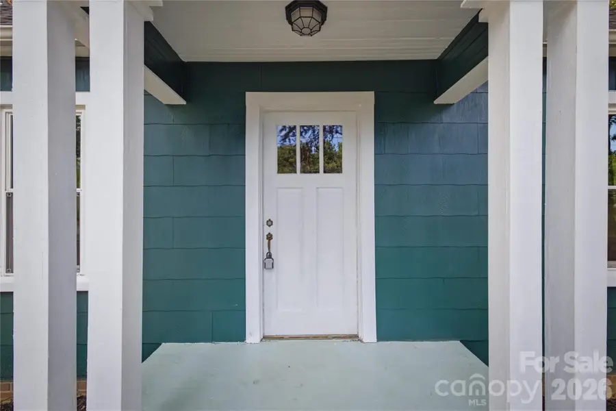 1909 2nd Avenue Sw, Hickory, NC 28602 - #3