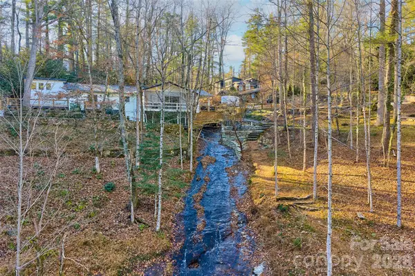 125 Little Willow Circle, Hendersonville, NC 28739