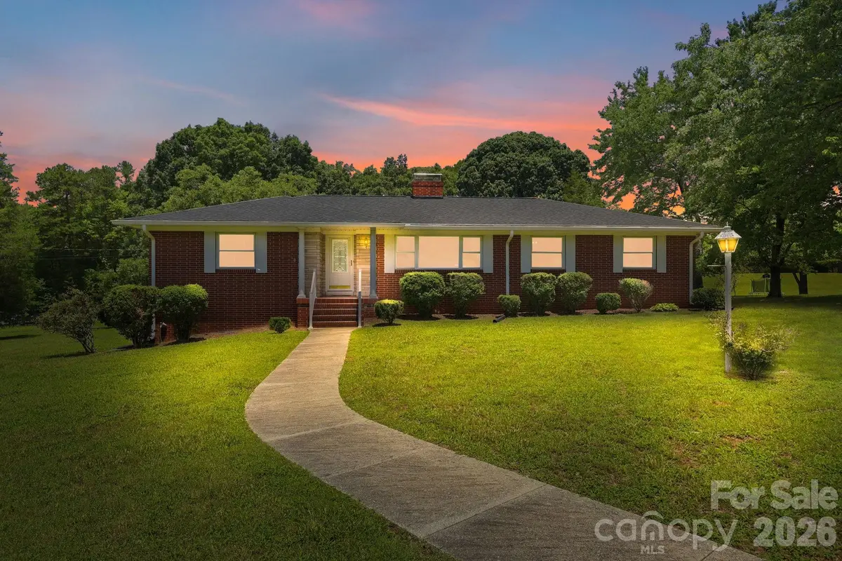 811 E 22nd Street, Kannapolis, NC 28083 - #1