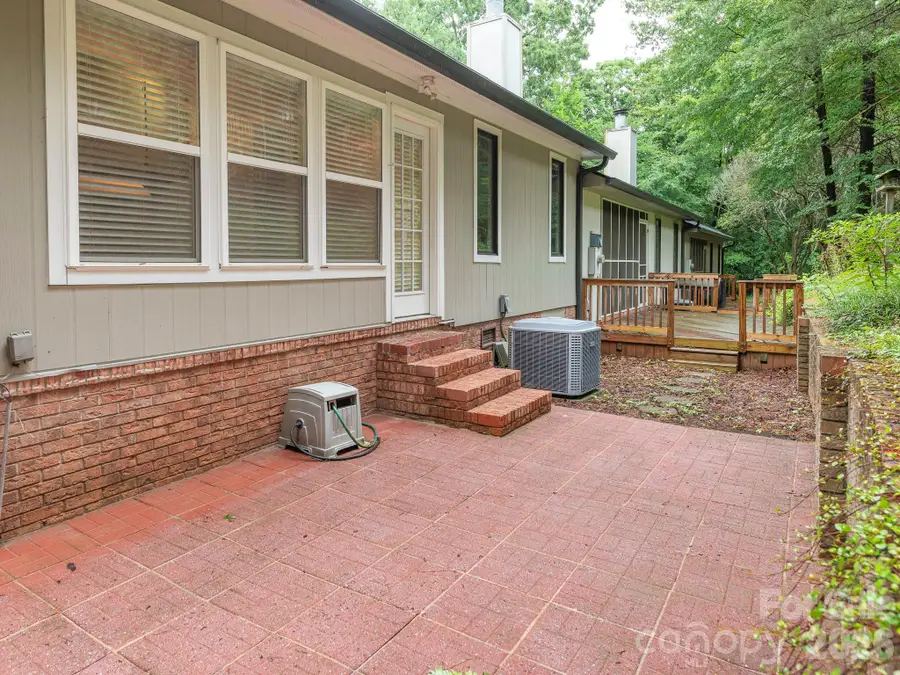 1005 Kenilworth Court Nw, Concord, NC 28027 - #2