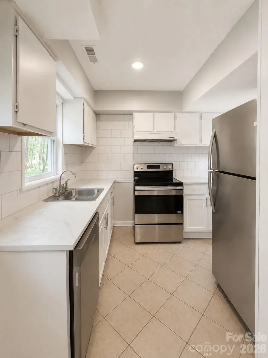 6101 Honeysuckle Lane, Charlotte, NC 28212 - #2