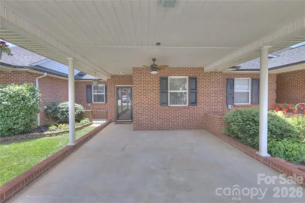3927 Jasmine Lane, Denver, NC 28037