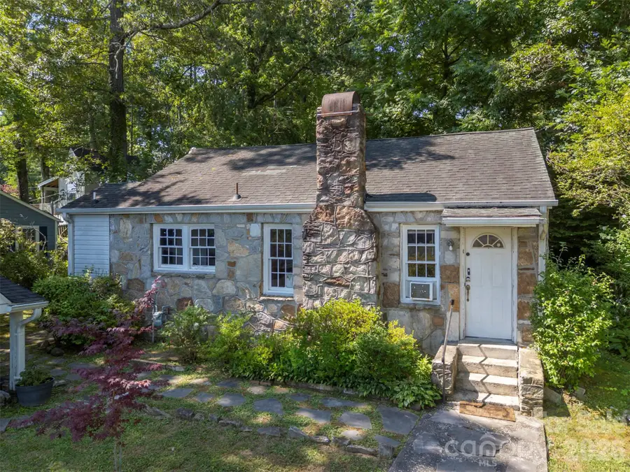 720 Sylvan Boulevard, Hendersonville, NC 28791 - #2