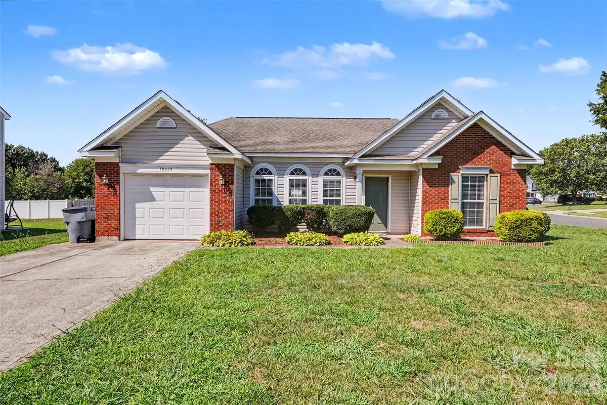 10439 Green Hedge Avenue, Charlotte, NC 28269 - #1