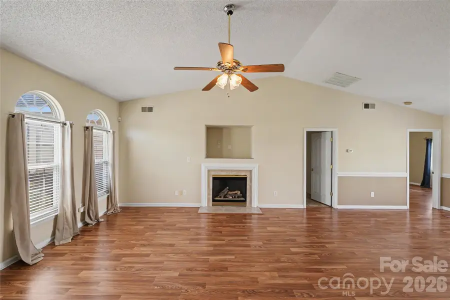 10439 Green Hedge Avenue, Charlotte, NC 28269 - #2