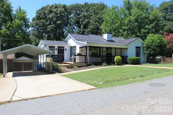 206 Bentwood Drive, Forest City, NC 28043