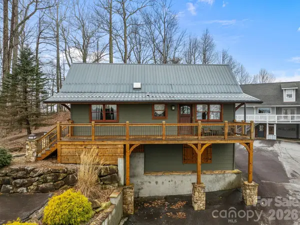 6773 Pinnacle Mountain Road, Zirconia, NC 28790