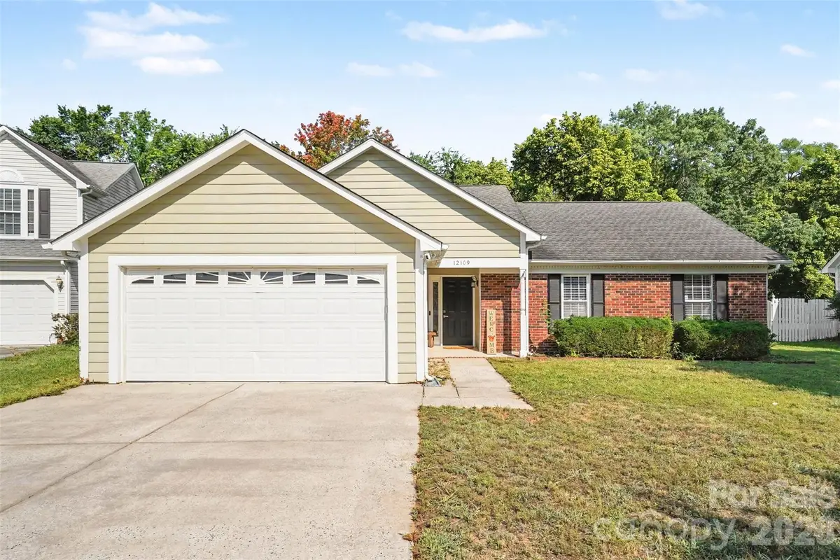 12109 Landing Green Drive, Charlotte, NC 28277 - #1