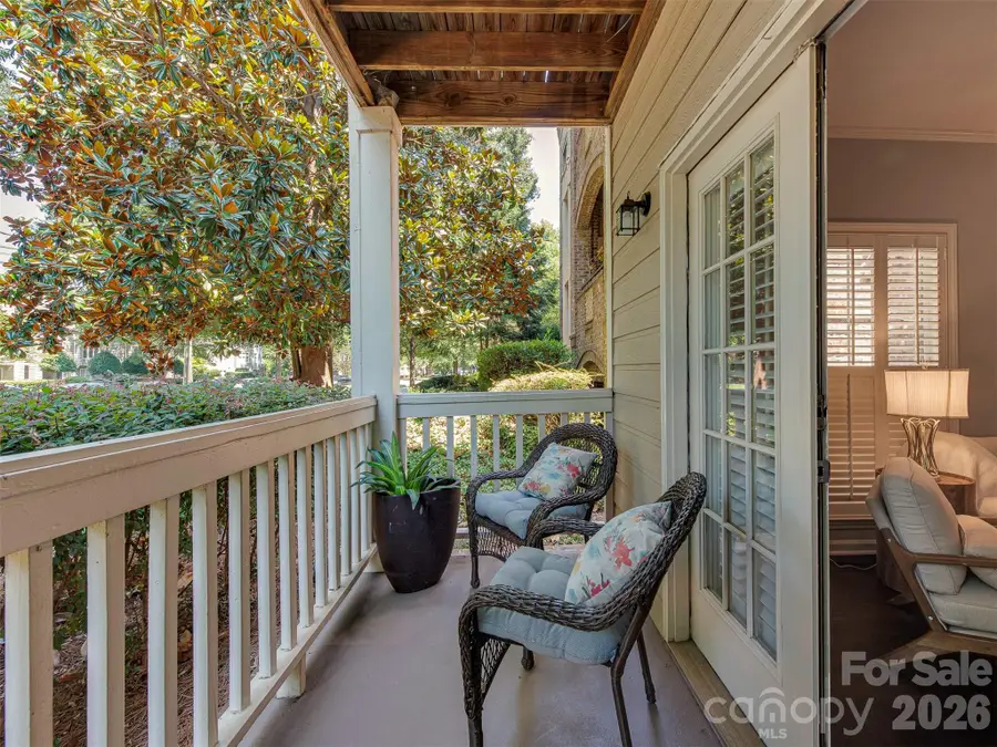 301 Queens Road #105, Charlotte, NC 28204 - #3
