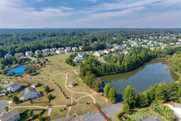 3339 Kingshire Way, Clover, SC 29710