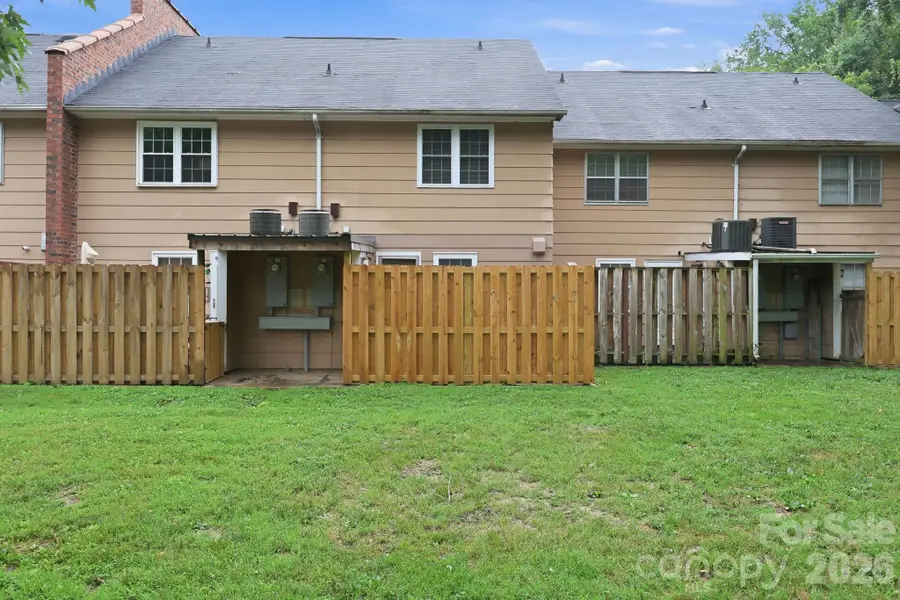1300 Larchmont Place #210, Salisbury, NC 28144 - #3