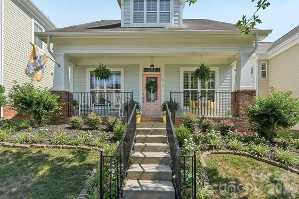 16447 Leavitt Lane, Davidson, NC 28036