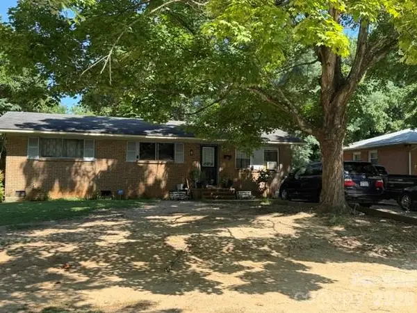 1131 Echo Glen Road, Charlotte, NC 28213