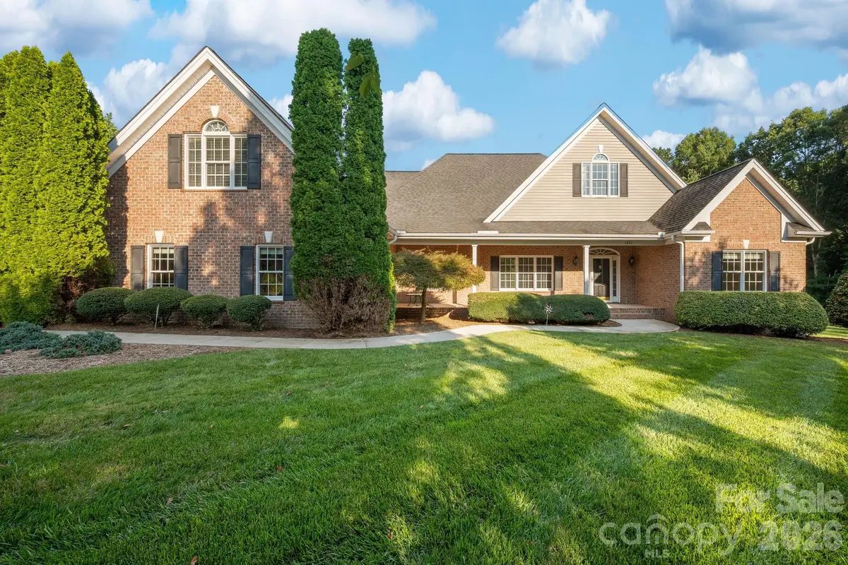 1851 29th Avenue Place Ne, Hickory, NC 28601 - #1
