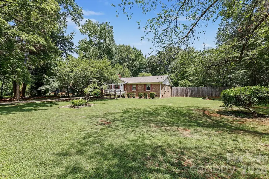 821 Ferrell Avenue, Charlotte, NC 28216 - #3