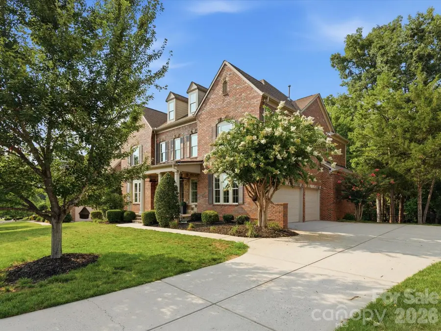 1004 Viscount Drive, Matthews, NC 28104 - #2