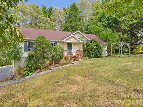 23 Rolling Hills Drive, Asheville, NC 28806