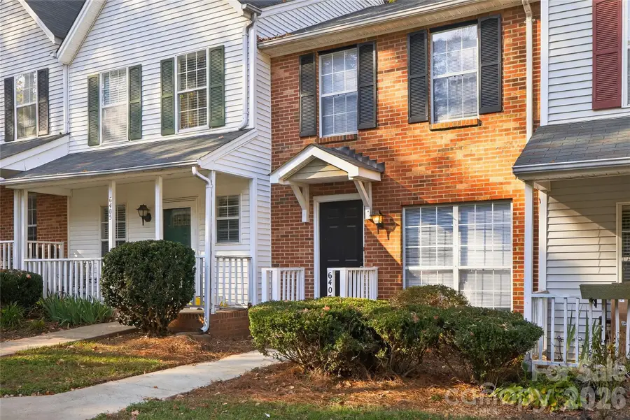 6407 Windsor Gate Lane, Charlotte, NC 28215 - #2